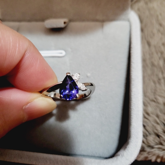 TANZANITE and DIAMOND RING IN PLATINUM900 SETTING - Picture 6 of 16